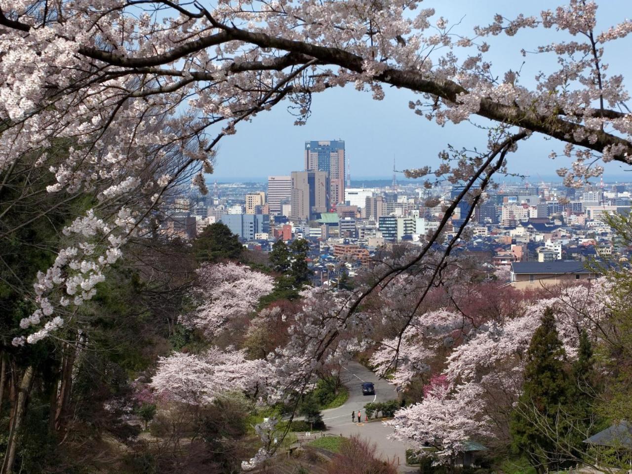 Apa Hotel Kanazawa Chuo Zewnętrze zdjęcie